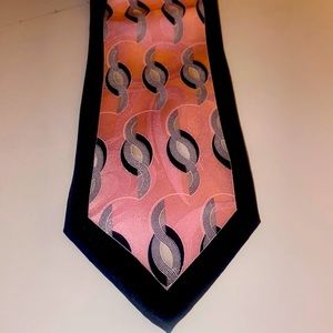 Gianno  Hand made 100% silk designer tie